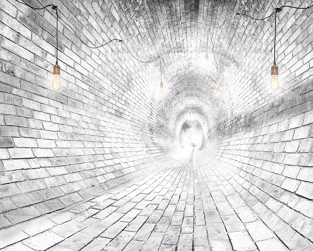 Ceo dezen Tunel od cigle sa sijalicama
